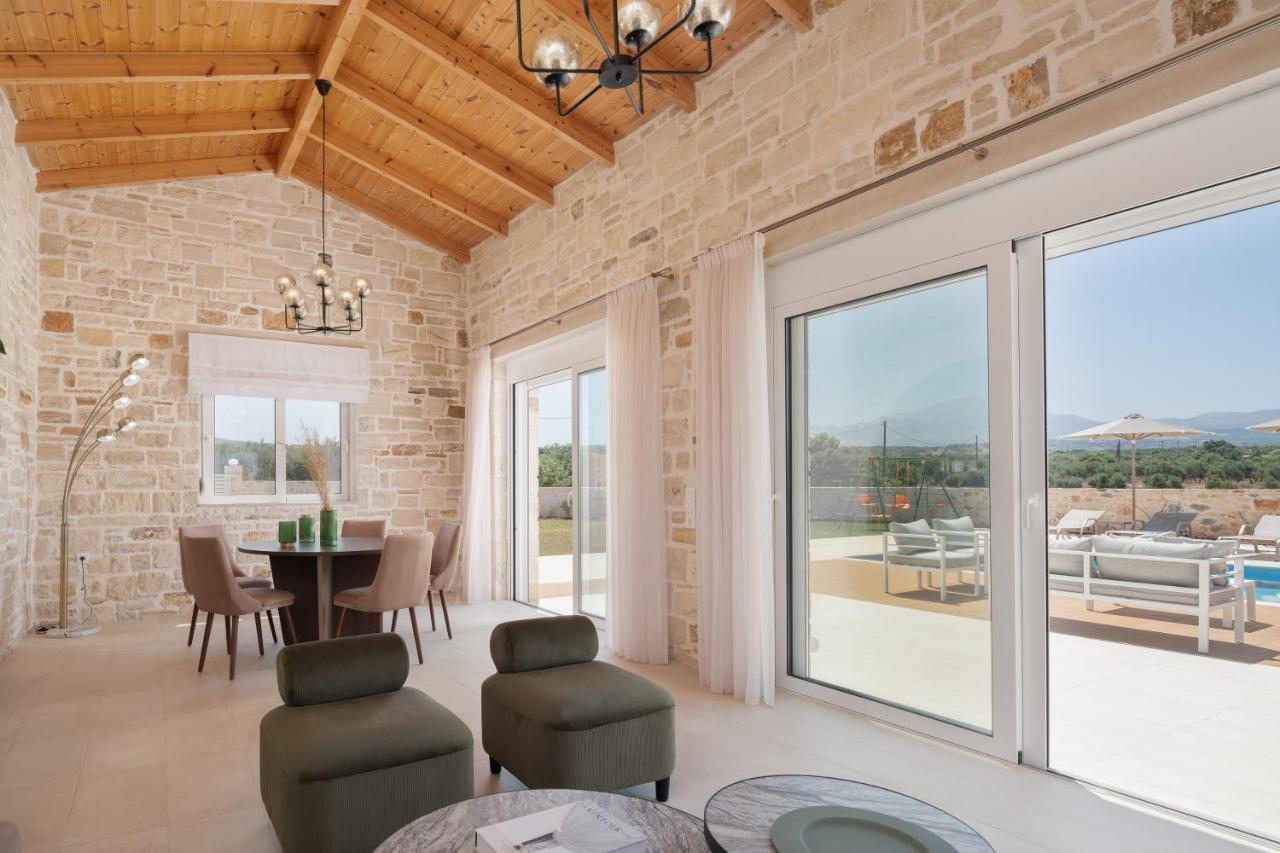 Evaero Villas I, Ii, Iii, IV - An Ever-So Inviting Escape, By Thinkvilla Sfáka Buitenkant foto