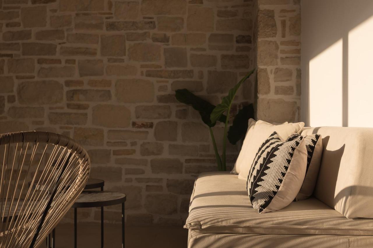 Evaero Villas I, Ii, Iii, IV - An Ever-So Inviting Escape, By Thinkvilla Sfáka Buitenkant foto