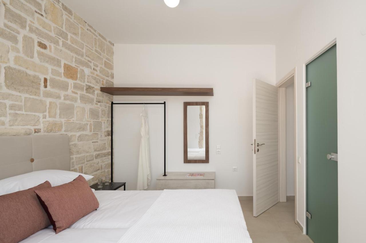 Evaero Villas I, Ii, Iii, IV - An Ever-So Inviting Escape, By Thinkvilla Sfáka Buitenkant foto