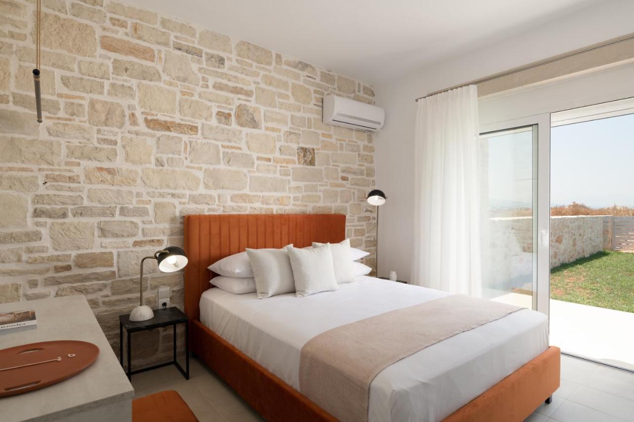 Evaero Villas I, Ii, Iii, IV - An Ever-So Inviting Escape, By Thinkvilla Sfáka Buitenkant foto